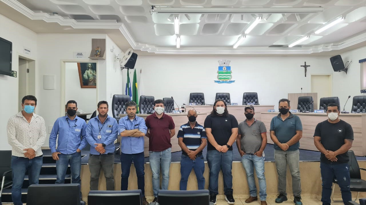 Representantes do Município se reúnem com a empresa Cobra para providenciar a manutenção das estradas deterioradas 