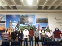 Vereadores se reúnem com mineradora para buscar parceria para manutenção das rodovias